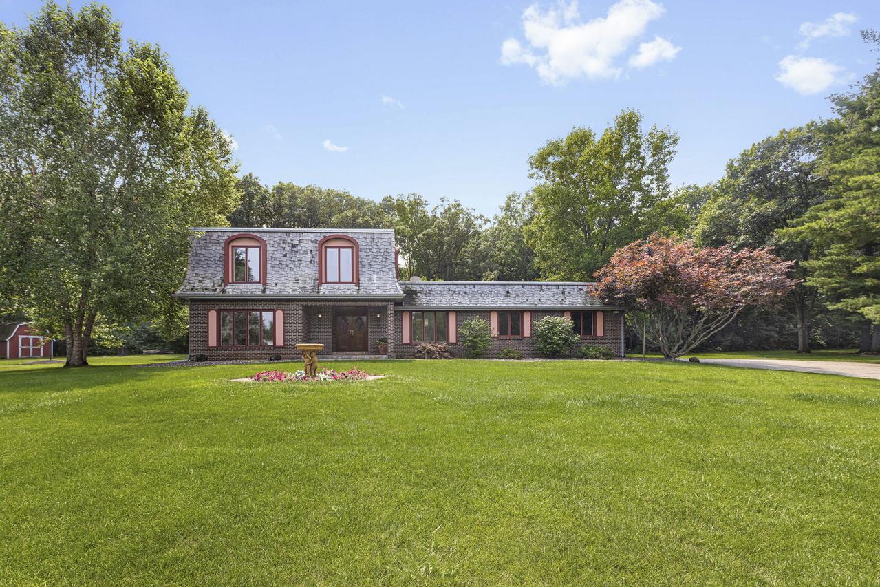 212 Cheviot Dr., Bartlett, IL 60103