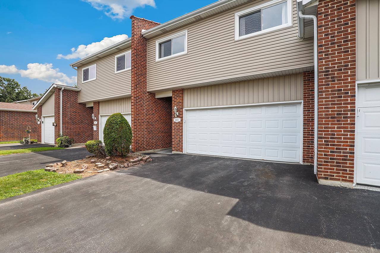 6829 Winston Dr., Tinley Park, IL 60477
