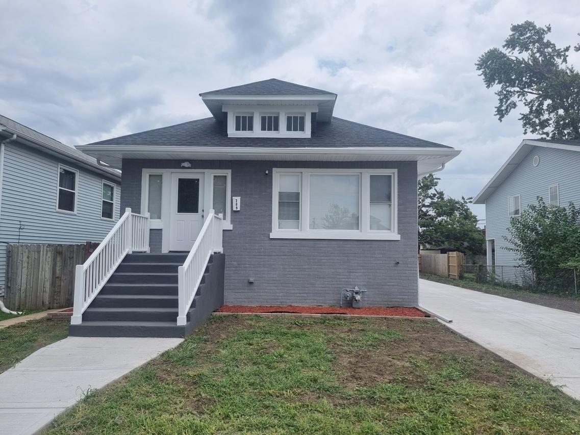 309 S 8th Ave., Maywood, IL 60153