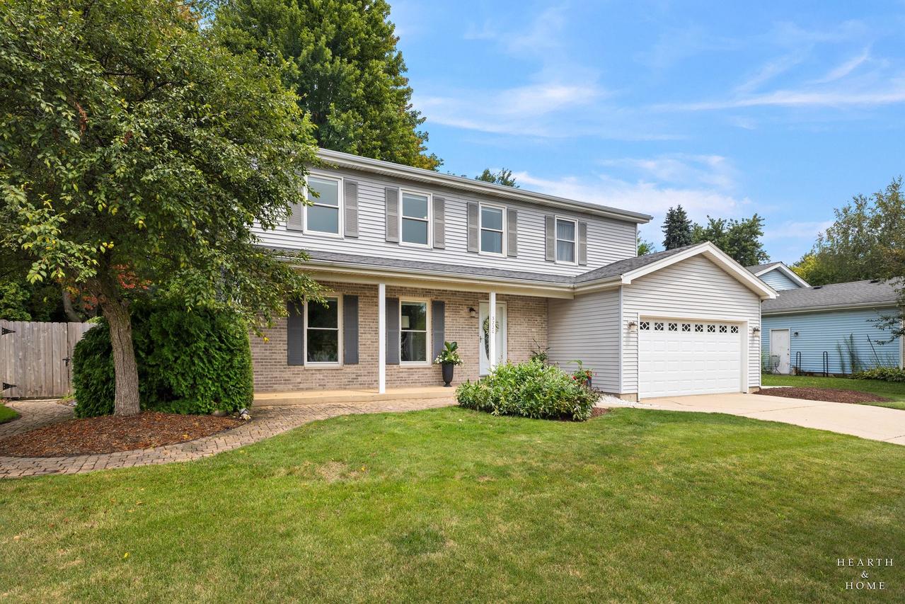 3220 W Lorient Dr., Mchenry, IL 60050
