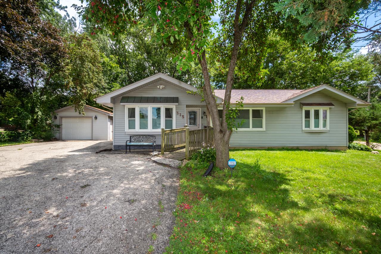 315 S Alleghany Rd., Grayslake, IL 60030