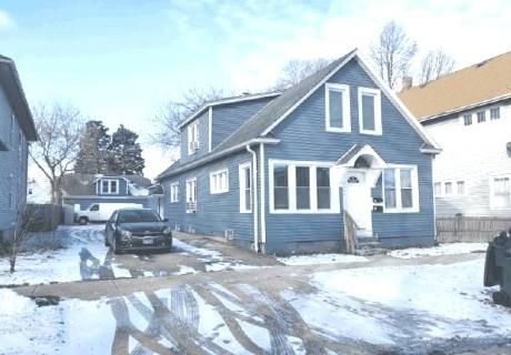 1026 Victoria Ave., North Chicago, IL 60064