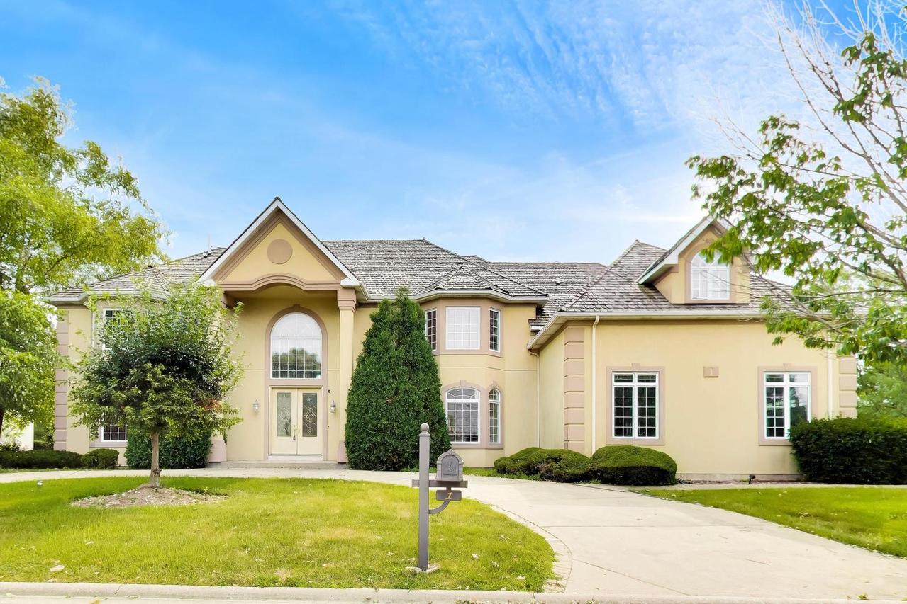 1 Firethorn Ct., Lemont, IL 60439