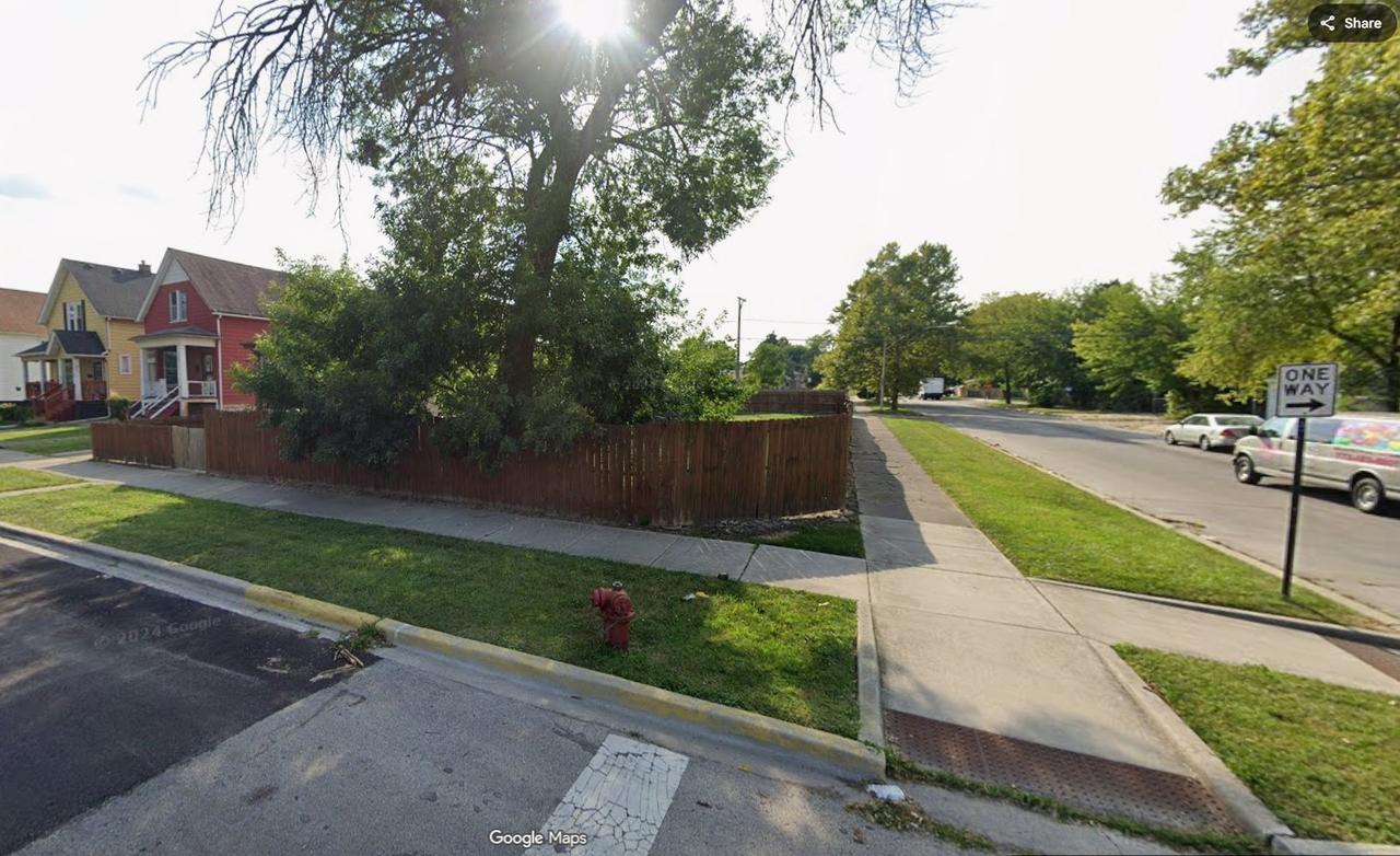10002 S Lowe Ave., Chicago, IL 60628