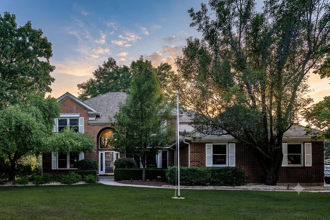 1422 Eagle Ridge Dr., Antioch, IL 60002