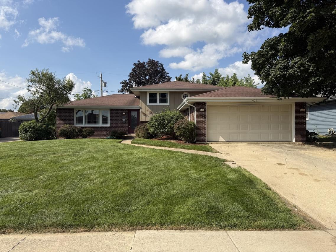 608 Gloria St., Lockport, IL 60441