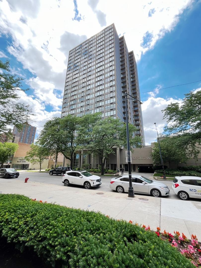 5320 N Sheridan Rd. #2110, Chicago, IL 60640