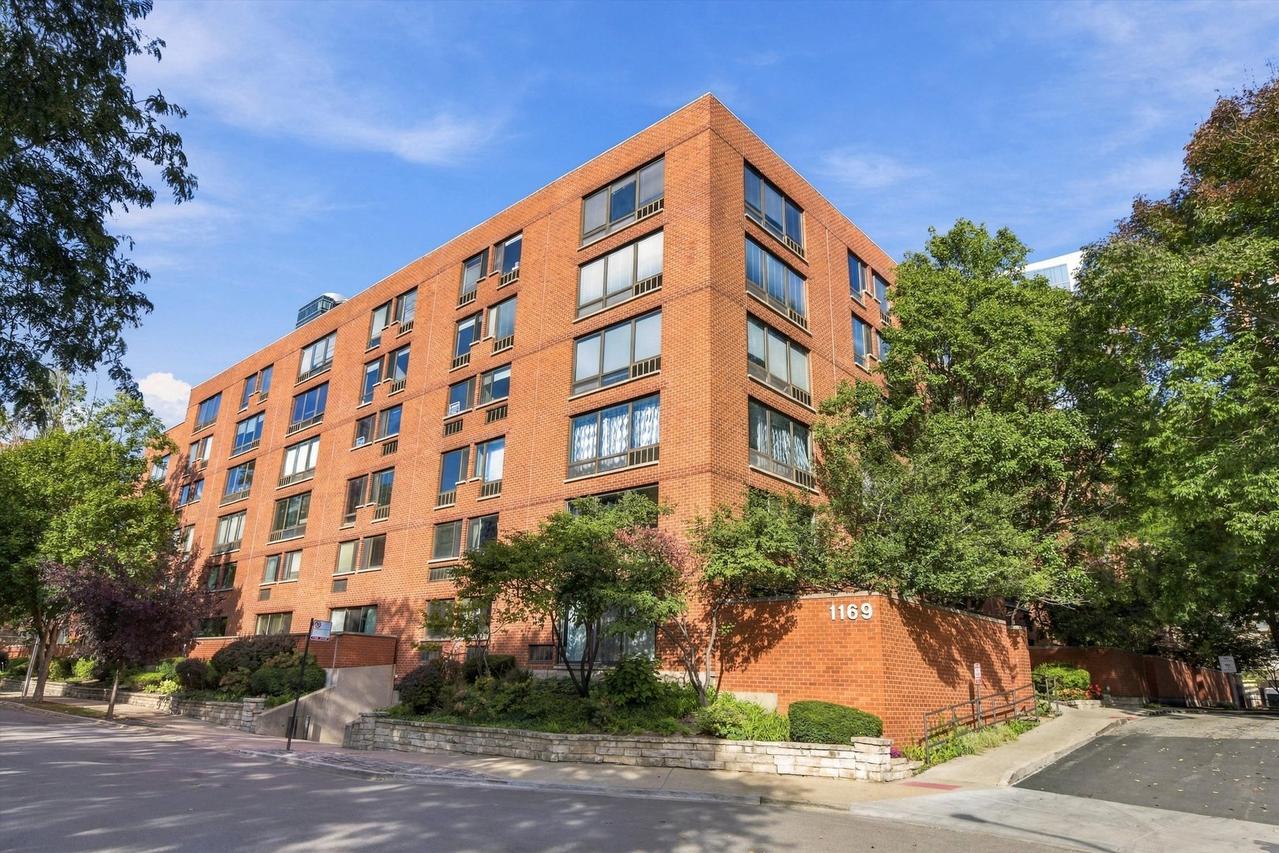 1169 S Plymouth Ct. #105, Chicago, IL 60605