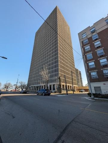 6700 S South Shore Dr. #15H, Chicago, IL 60649