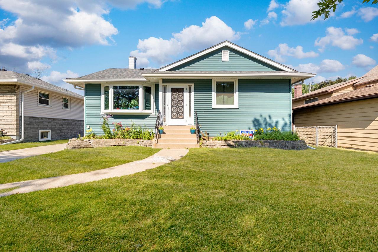 4604 Maple Ave., Forest View, IL 60402