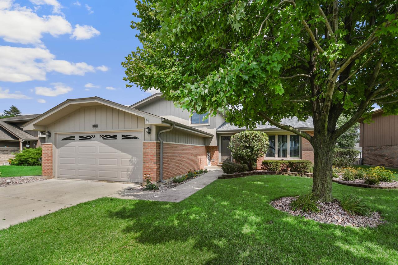 613 Gavin Ave., Romeoville, IL 60446