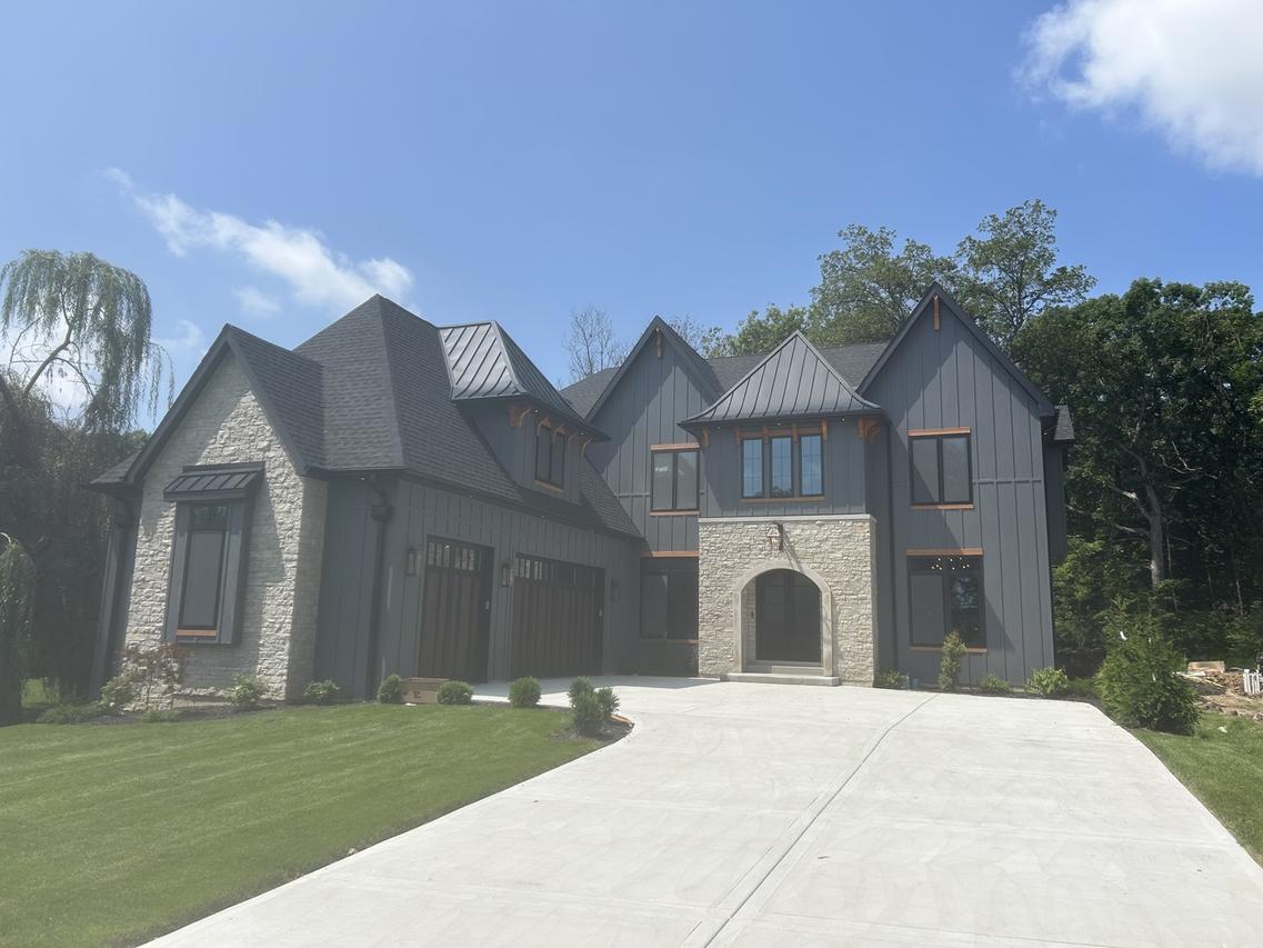 1548 Linden Cir., Lemont, IL 60439