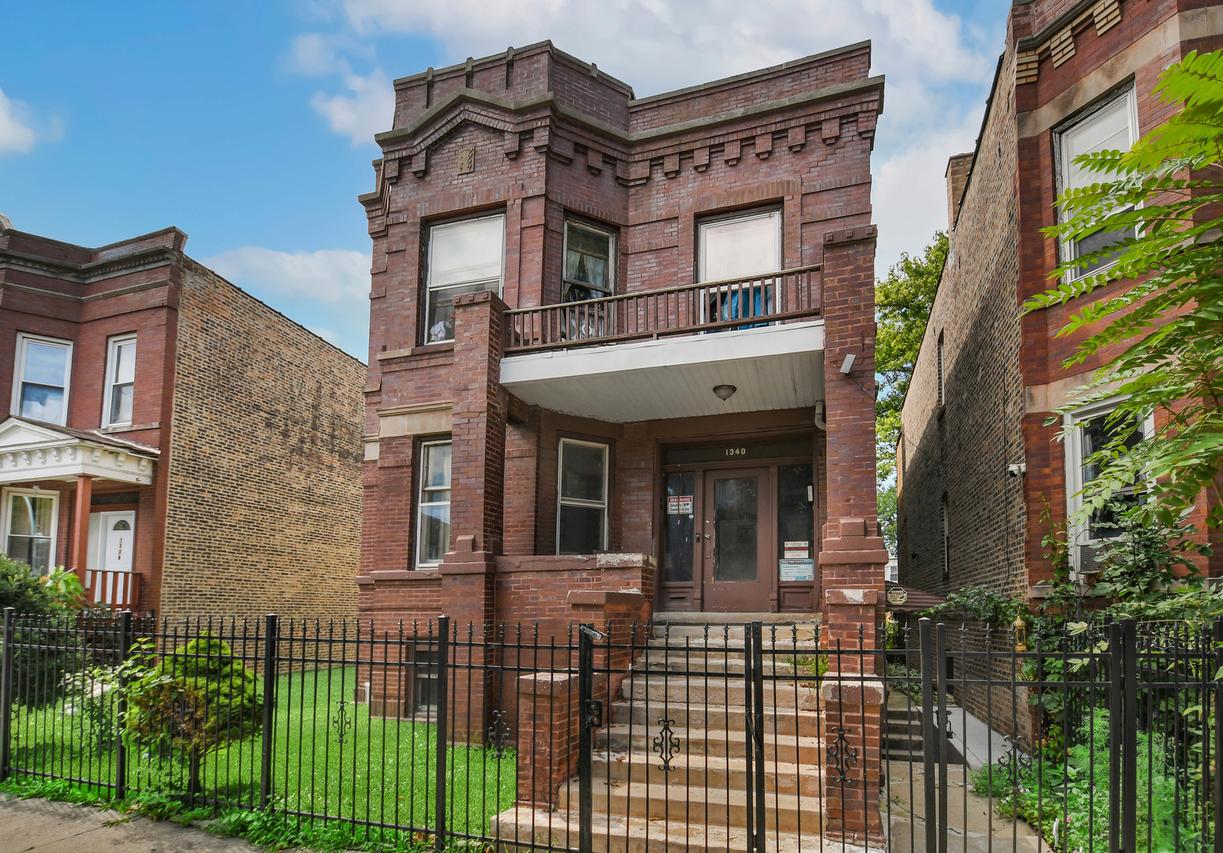 1340 N Avers Ave., Chicago, IL 60651