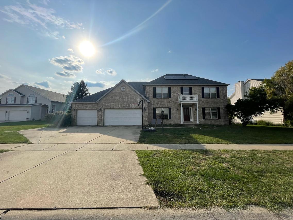 2107 Crossgate Ct., Champaign, IL 61822