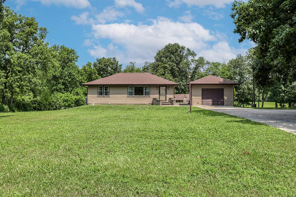 2115 Maple Rd., Joliet, IL 60432