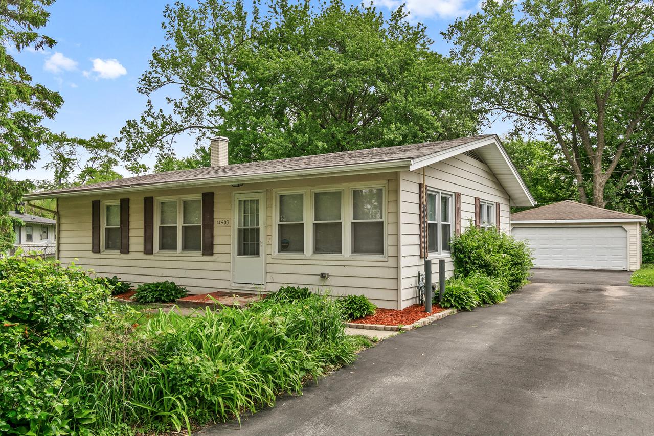 15403 Cherry Ln., Markham, IL 60428