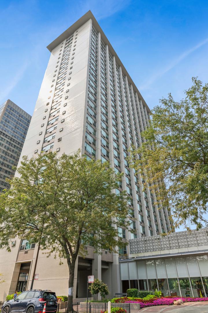 3600 N Lake Shore Dr. #1308, Chicago, IL 60613