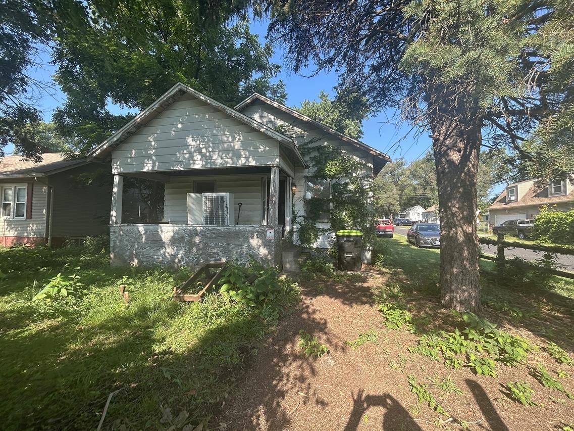 1801 Karo St., Pekin, IL 61554
