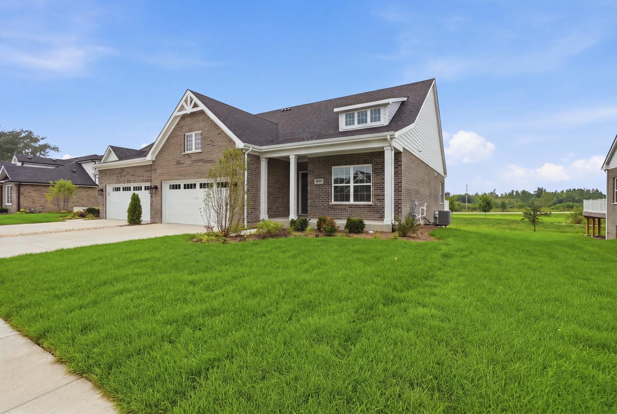 16561 Kayla Dr., Lemont, IL 60439