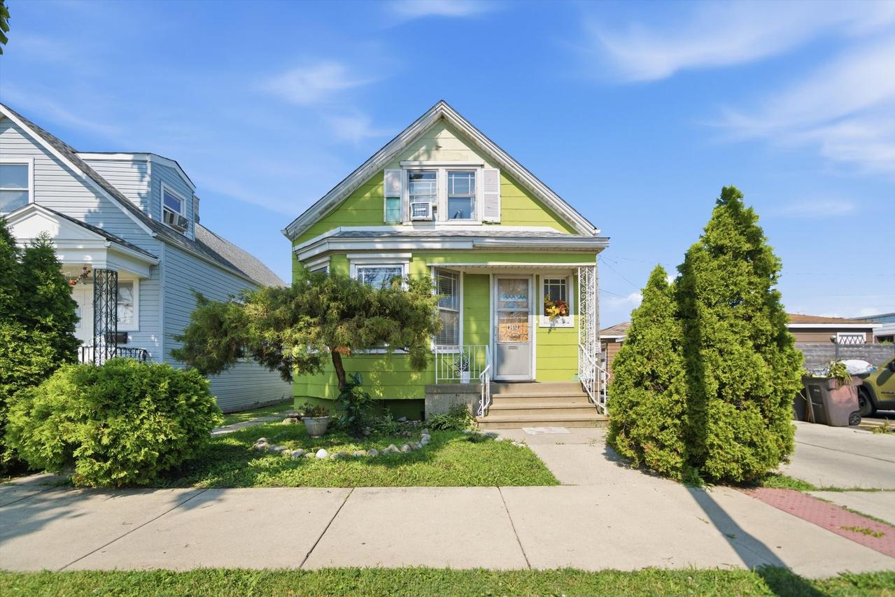 2612 S 58th Ave., Cicero, IL 60804