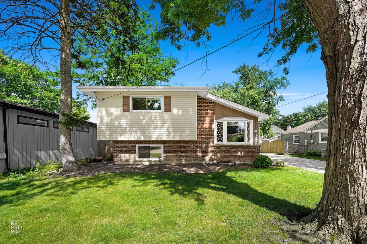 511 S Highland Ave., Lombard, IL 60148