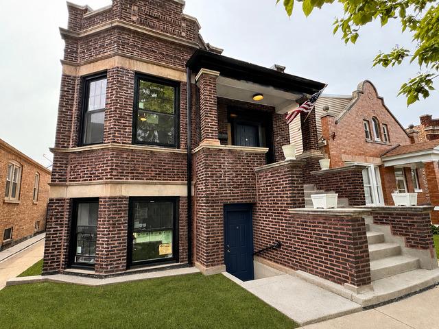 2430 S 57th Ave., Cicero, IL 60804