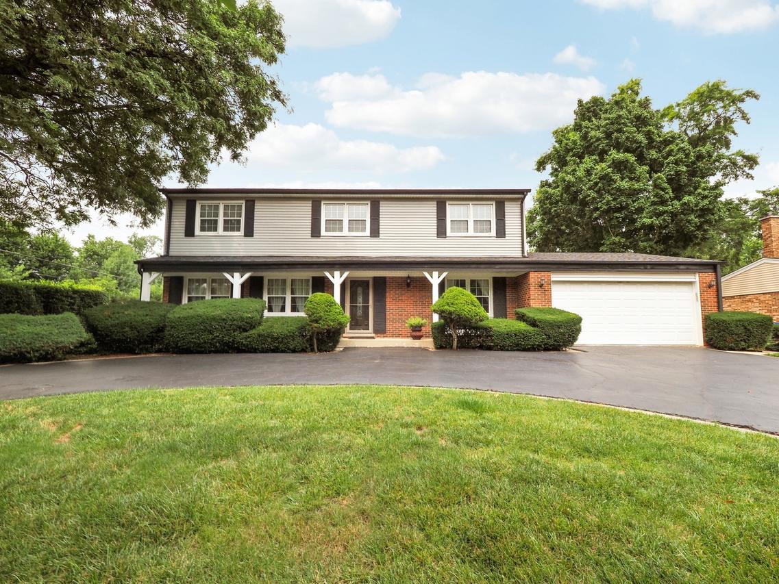 3150 Hemlock Ln., Northbrook, IL 60062