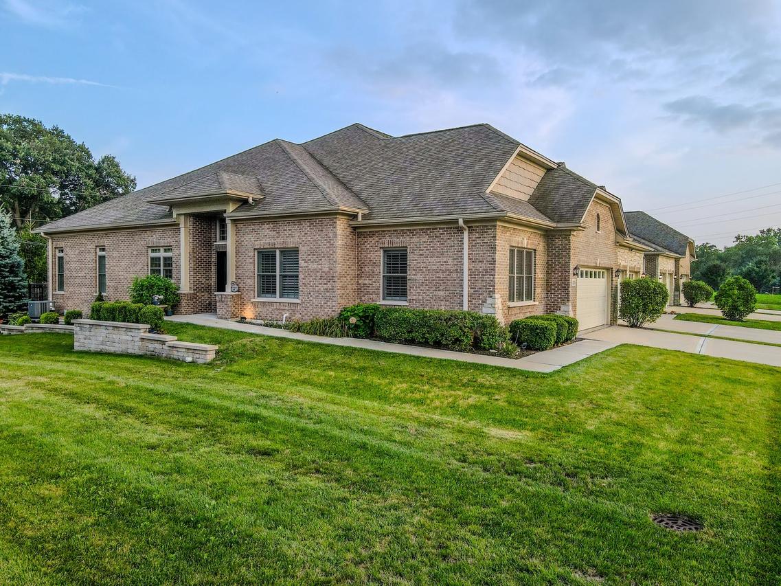 12876 Rosa Ln., Lemont, IL 60439