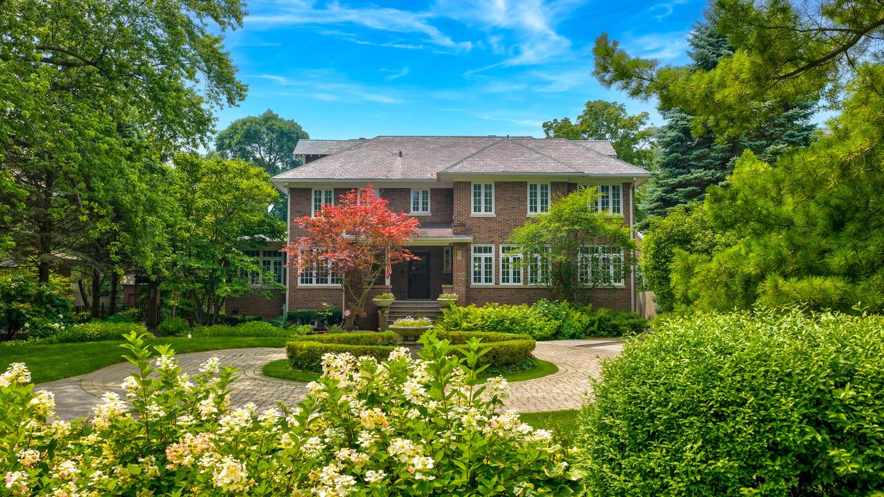 224 Sheridan Rd., Kenilworth, IL 60043