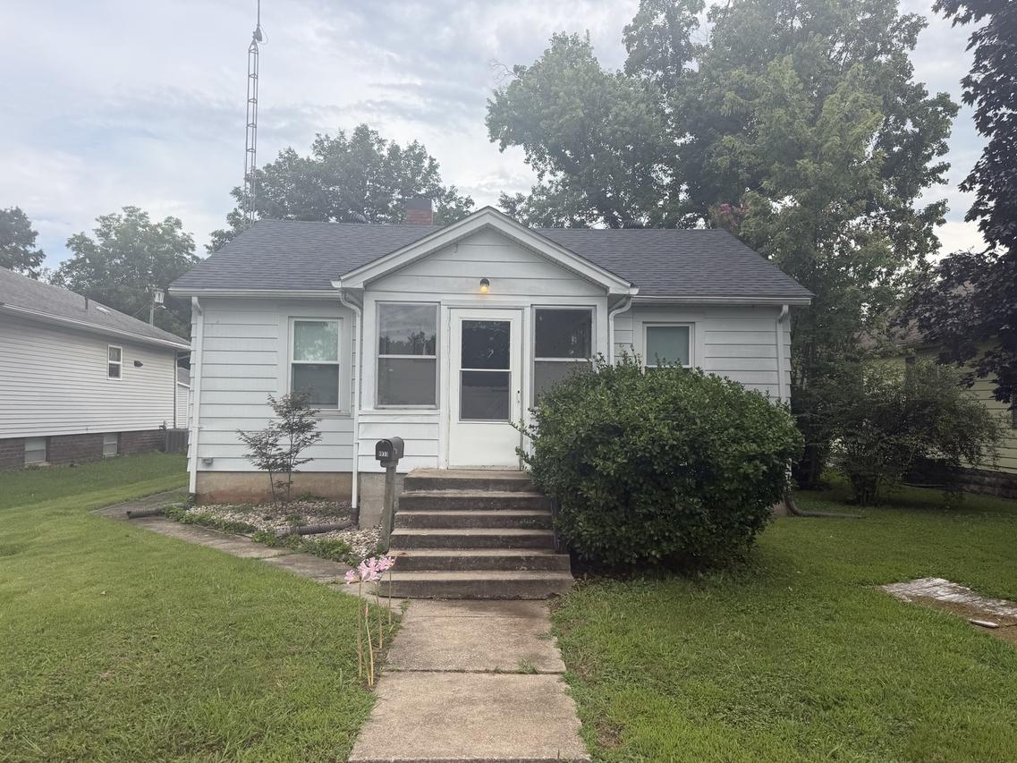 1933 Wall St., Murphysboro, IL 62966
