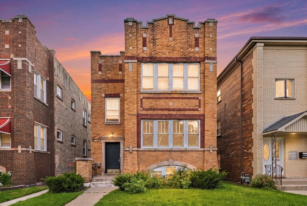 2106 Grove Ave., Berwyn, IL 60402