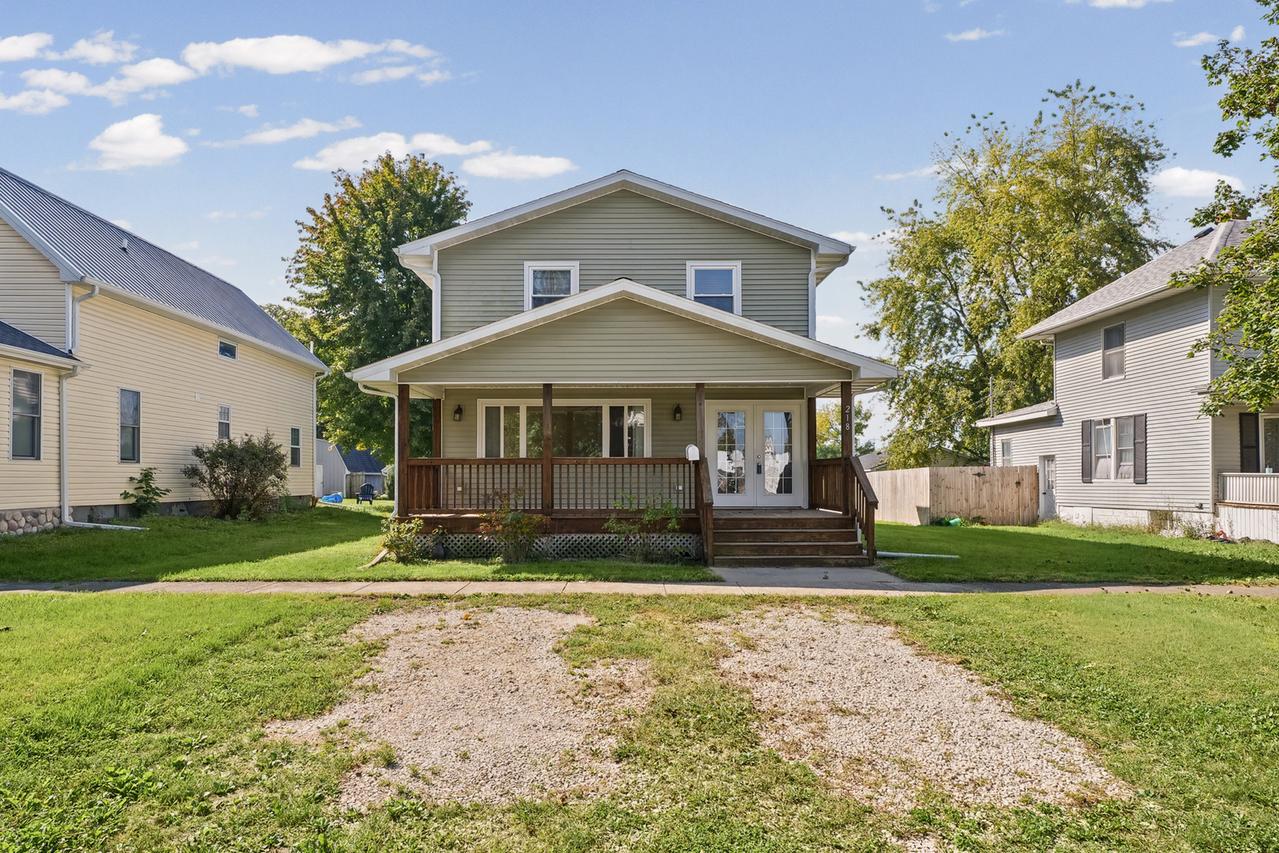 218 E Orleans St., Paxton, IL 60957