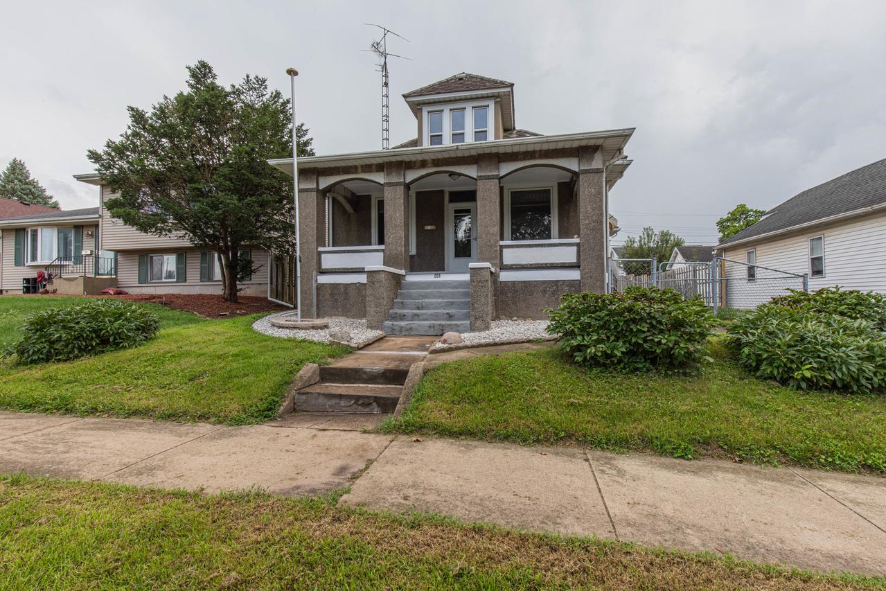 209 W Dakota St., Spring Valley, IL 61362