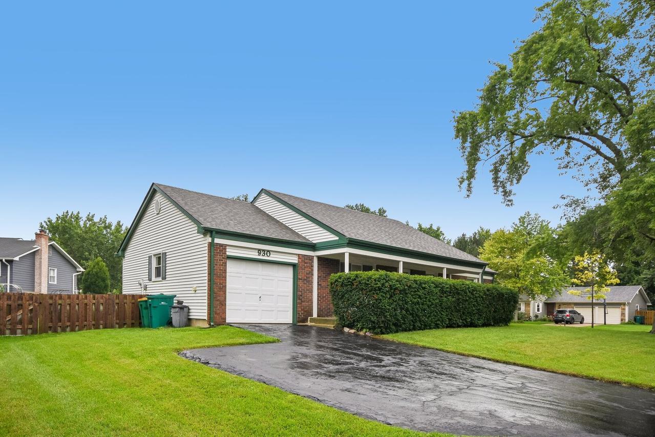 930 Dorncliff Ln., Buffalo Grove, IL 60089