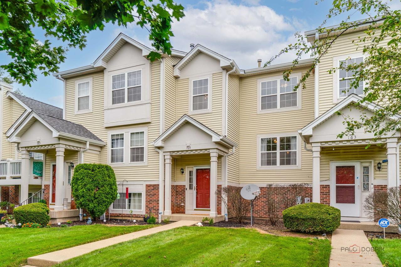 164 Holiday Ln. #27-4, Hainesville, IL 60073