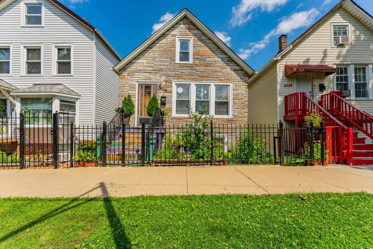 4731 S Honore St., Chicago, IL 60609