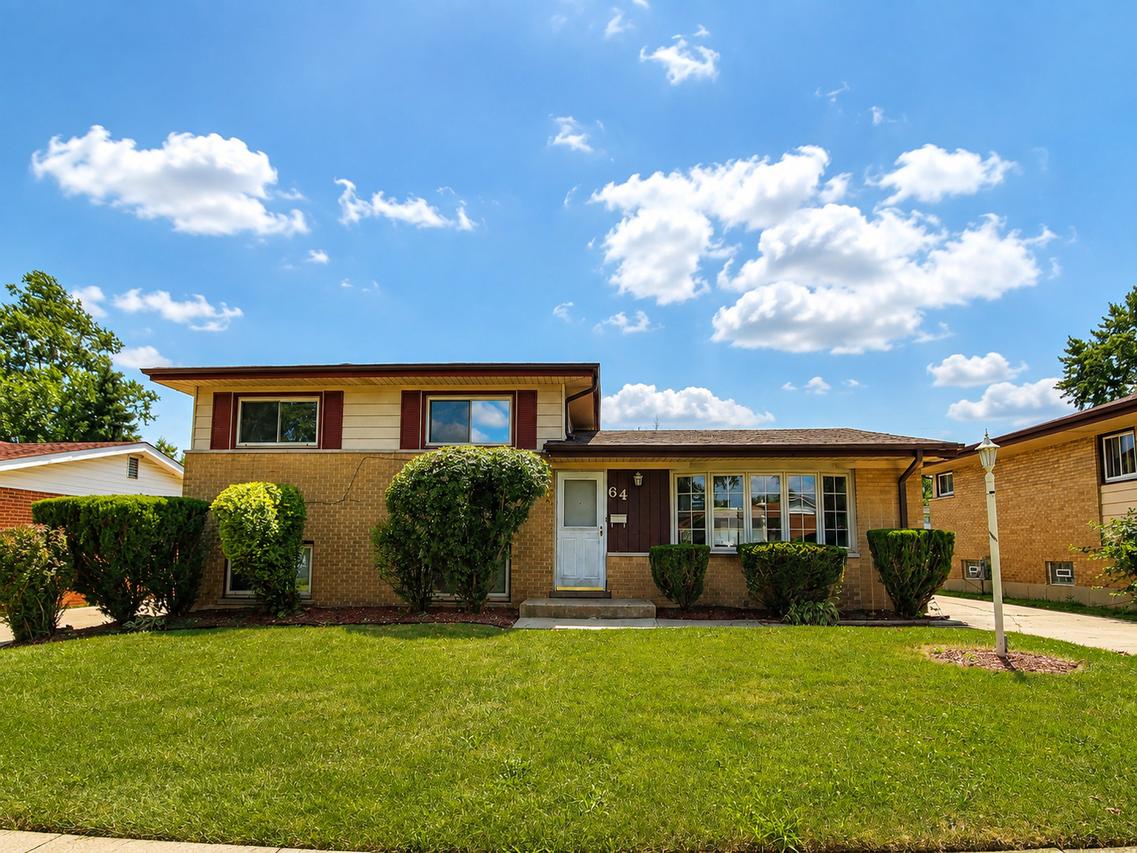 64 Peyton Dr., Chicago Heights, IL 60411