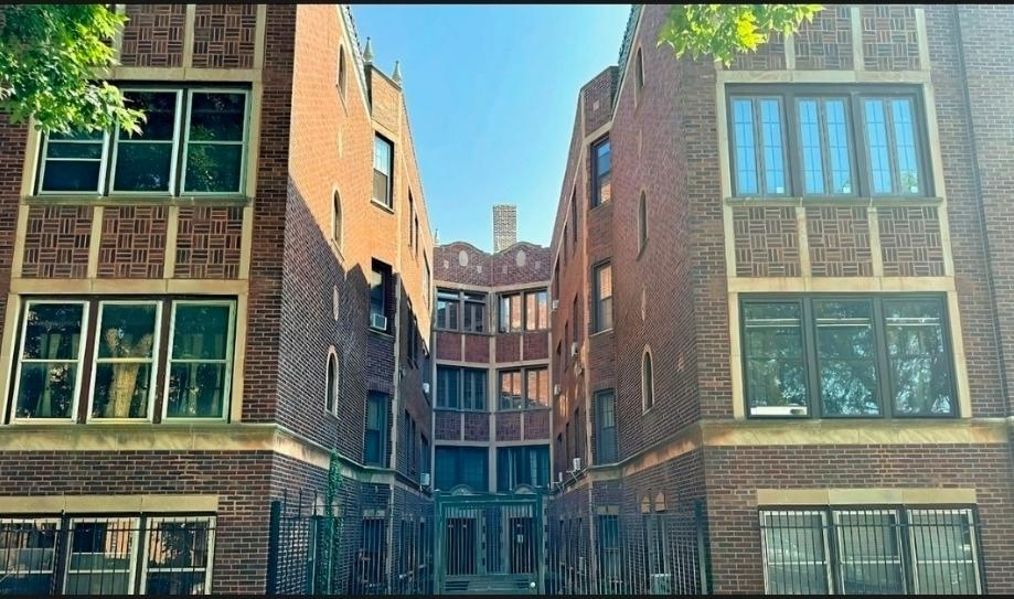815 E 53rd St. #3, Chicago, IL 60615
