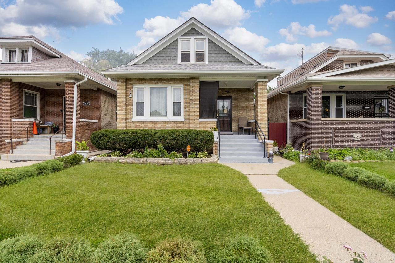 1533 N Menard Ave., Chicago, IL 60651