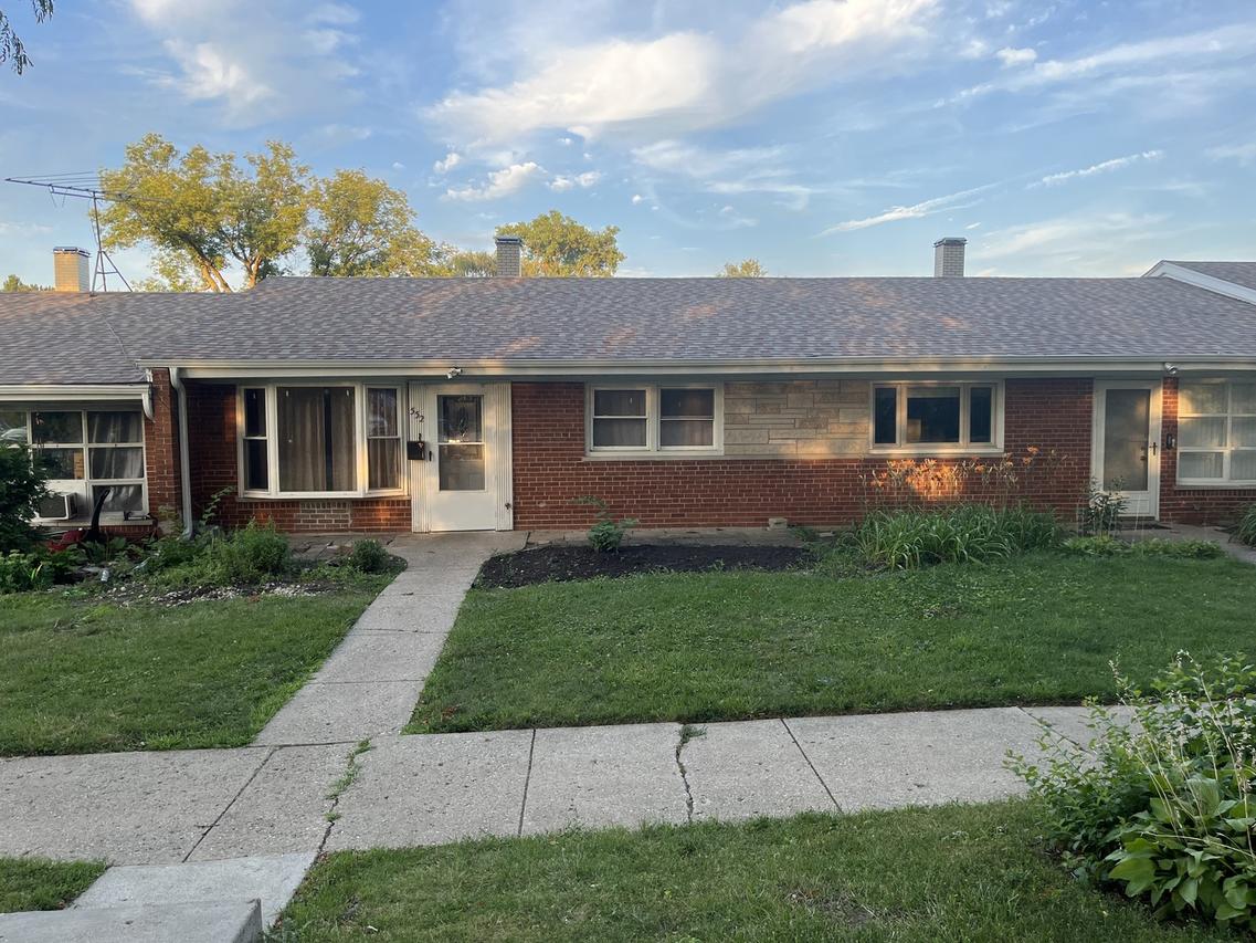 552 W Palatine Rd., Palatine, IL 60067