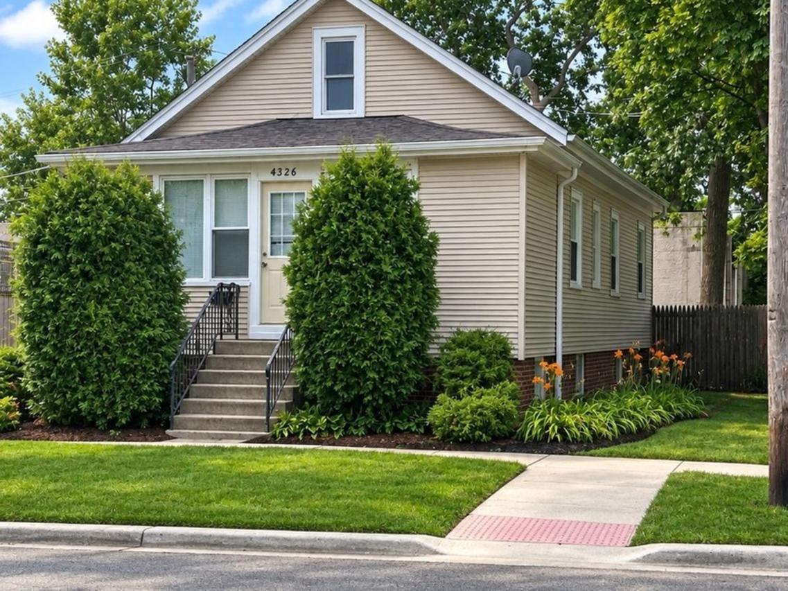 4326 Wesley Ter., Schiller Park, IL 60176
