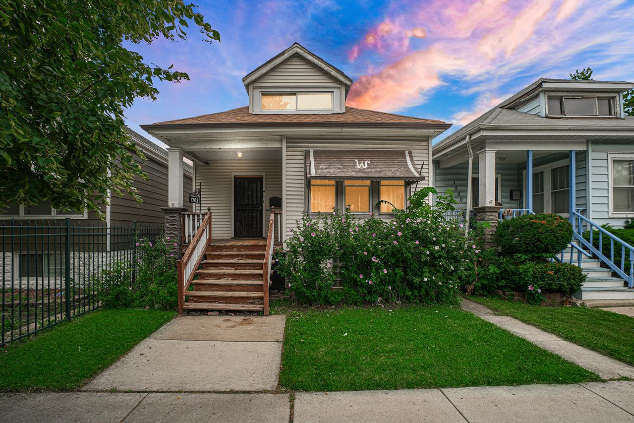 1702 W 71st St., Chicago, IL 60636