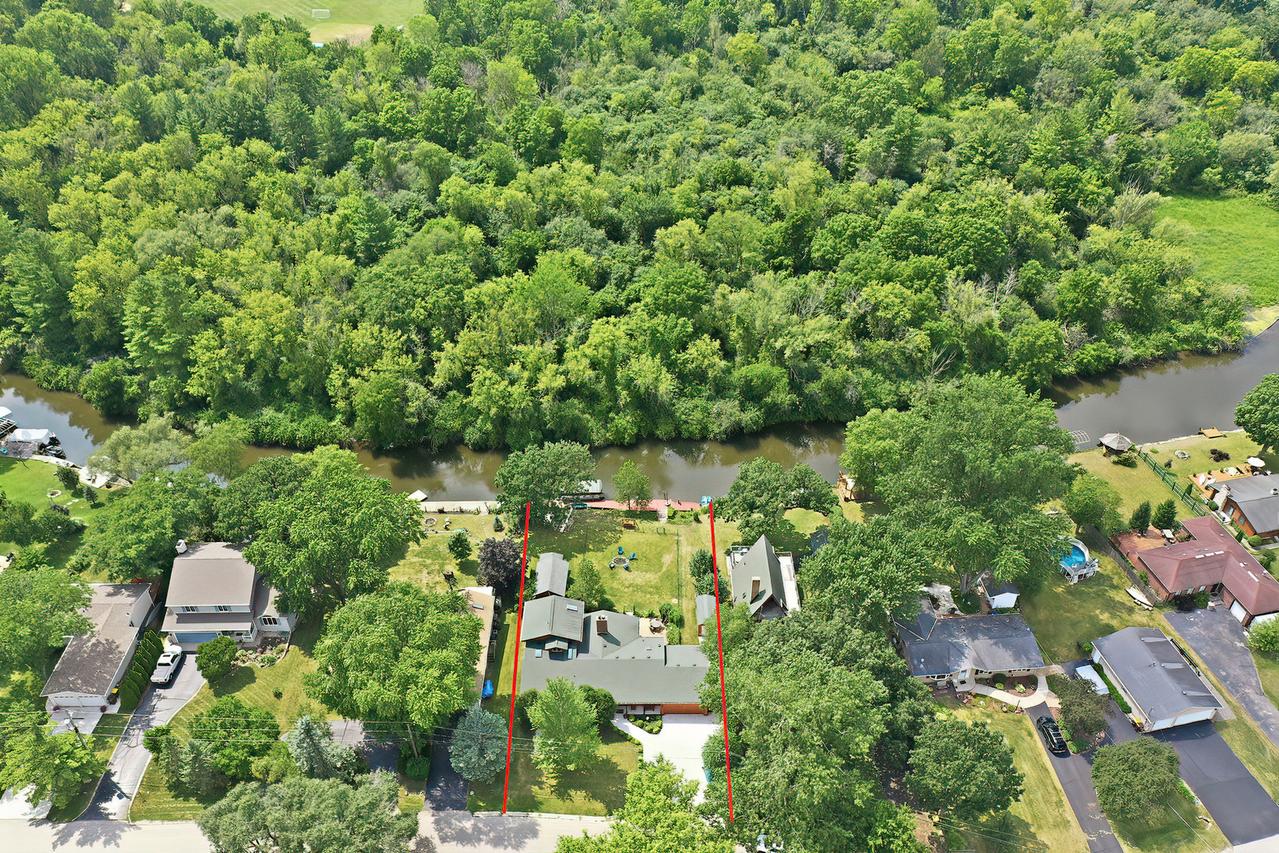 4115 Westwood Dr., Wonder Lake, IL 60097