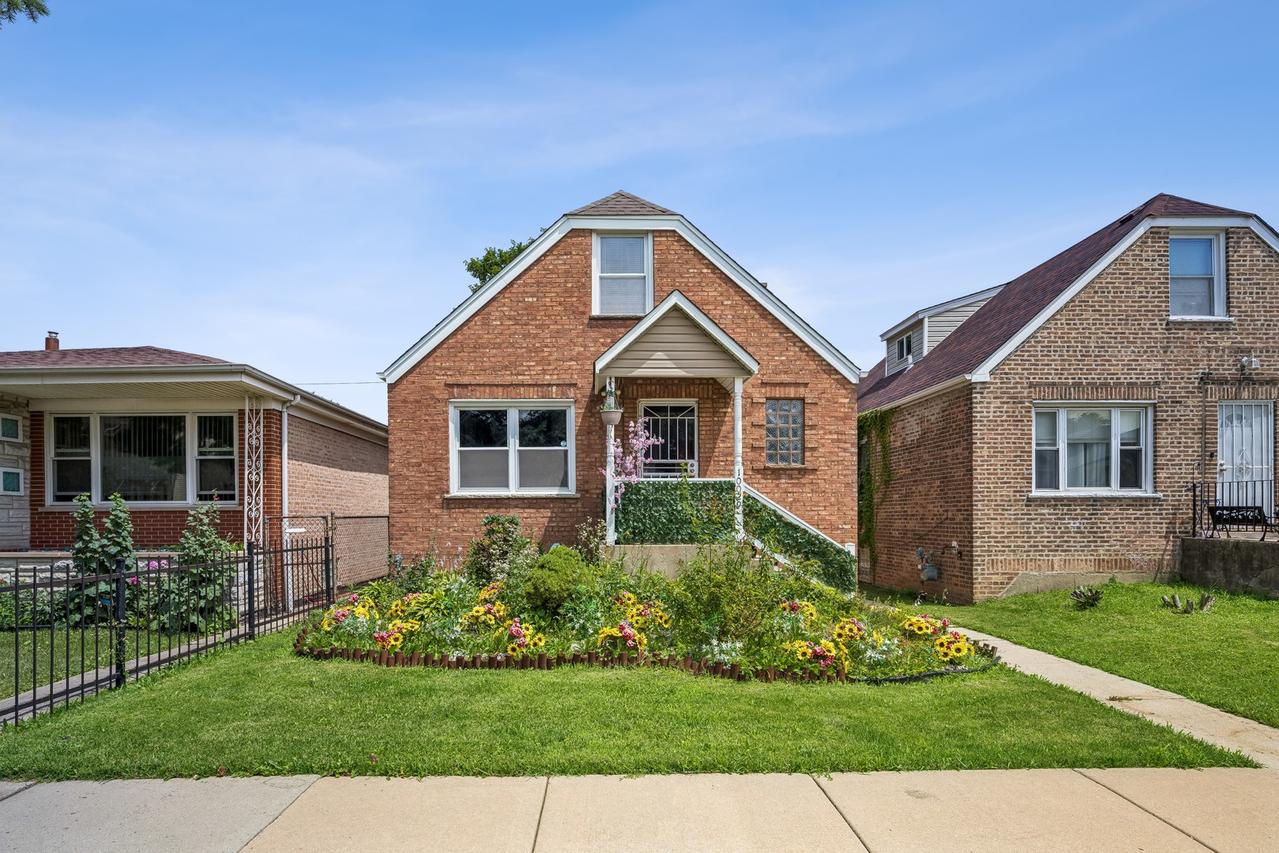 10029 S Indiana Ave., Chicago, IL 60628