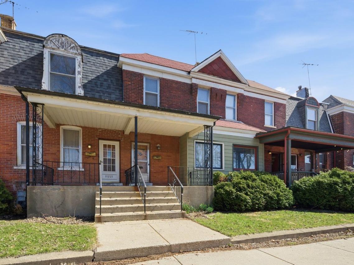 11223 S Forrestville Ave., Chicago, IL 60628