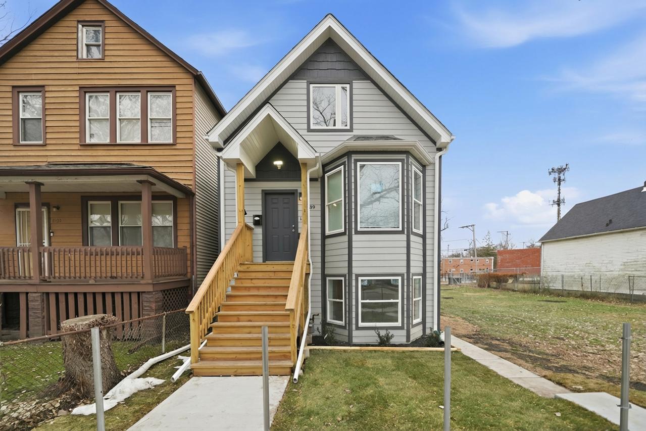 8839 S Colfax Ave., Chicago, IL 60617