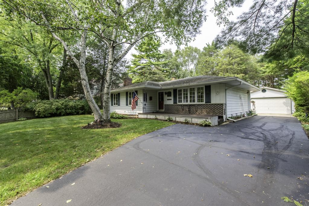 9816 W Oak Forest Dr., Beach Park, IL 60099