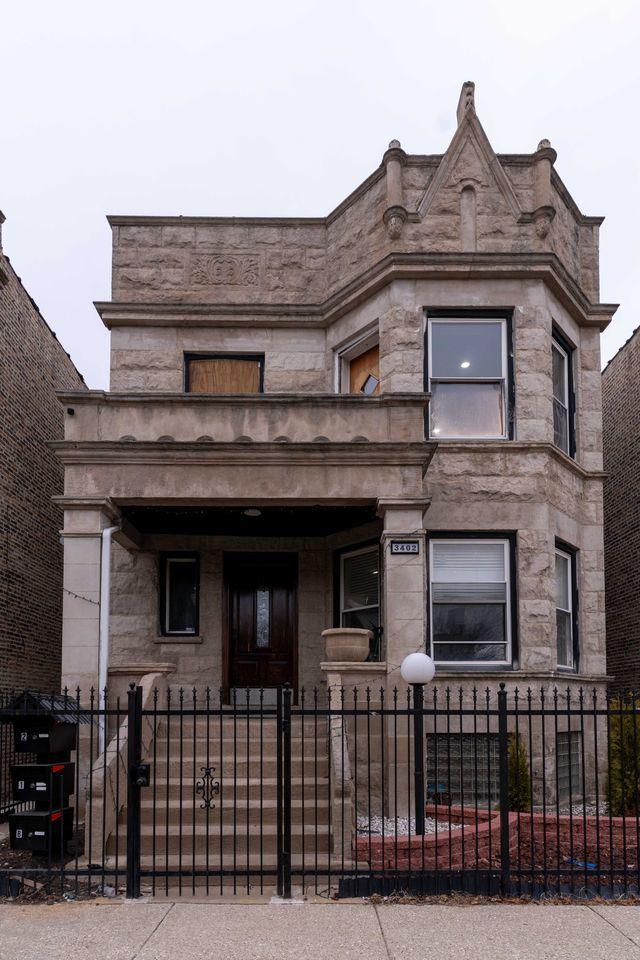 3402 W Lexington St., Chicago, IL 60624