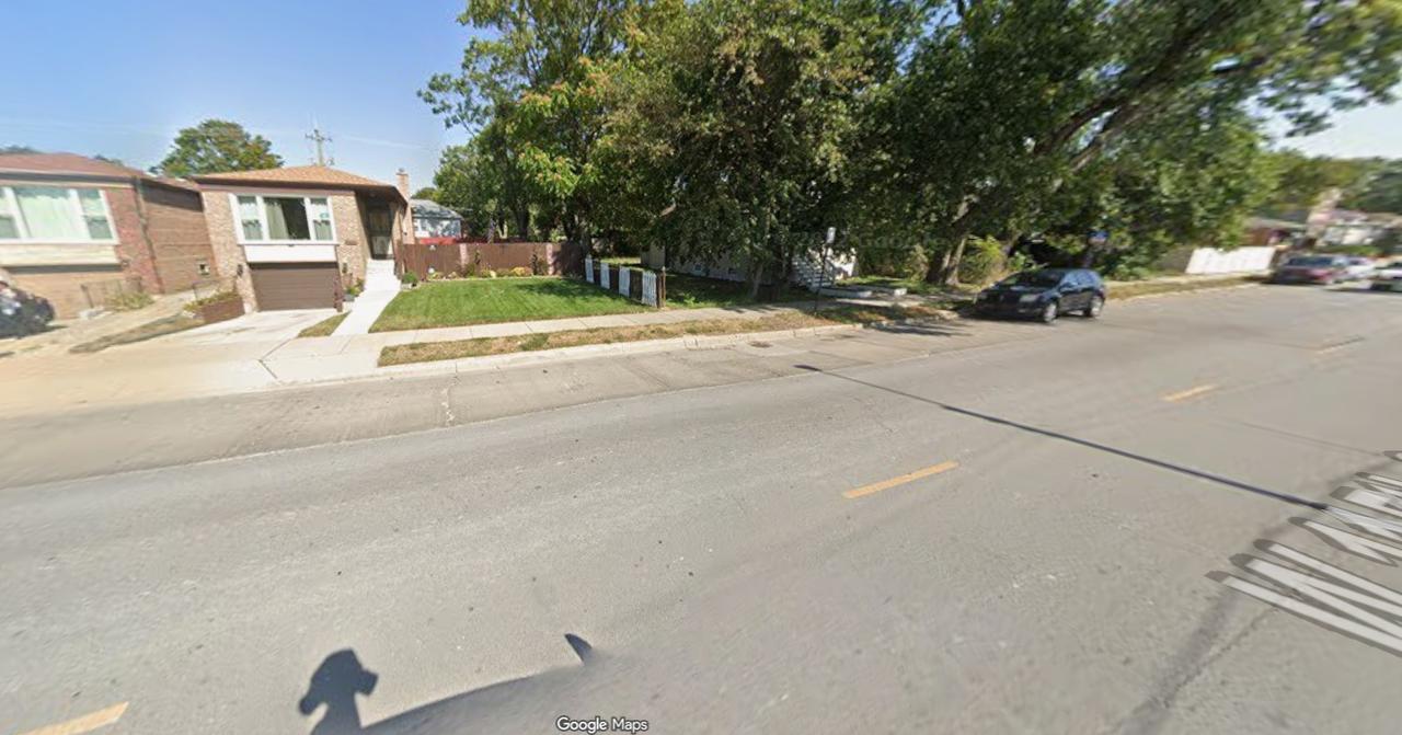 1052 W 115th St., Chicago, IL 60643