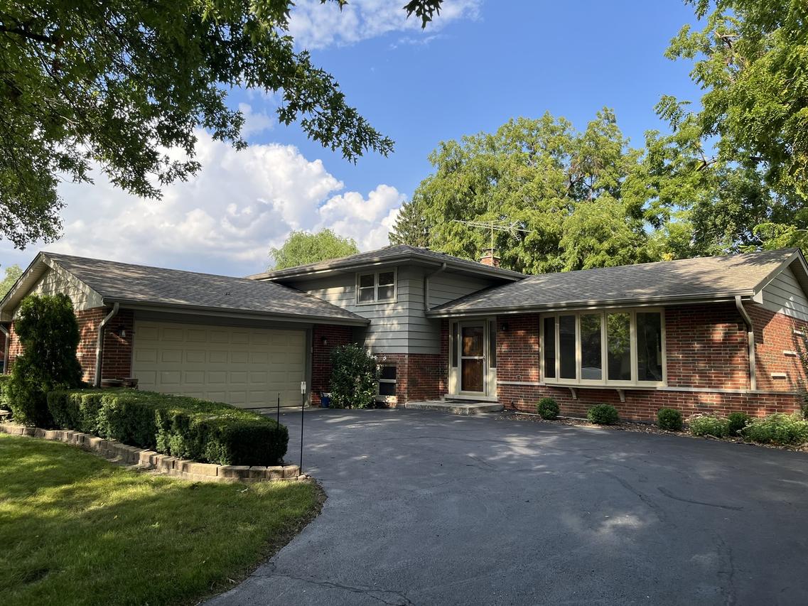 12923 S Forestview Rd., Palos Heights, IL 60463